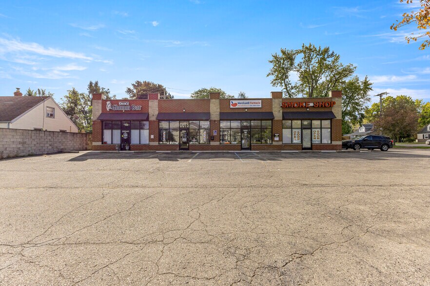 More Photos Of 25241-25251 Eureka Rd, Taylor Storefront Retail Office For Lease