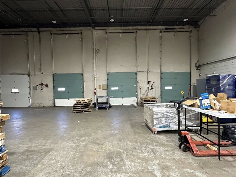 137 W Commercial Ave, Moonachie, NJ 07074 Industrial For Lease