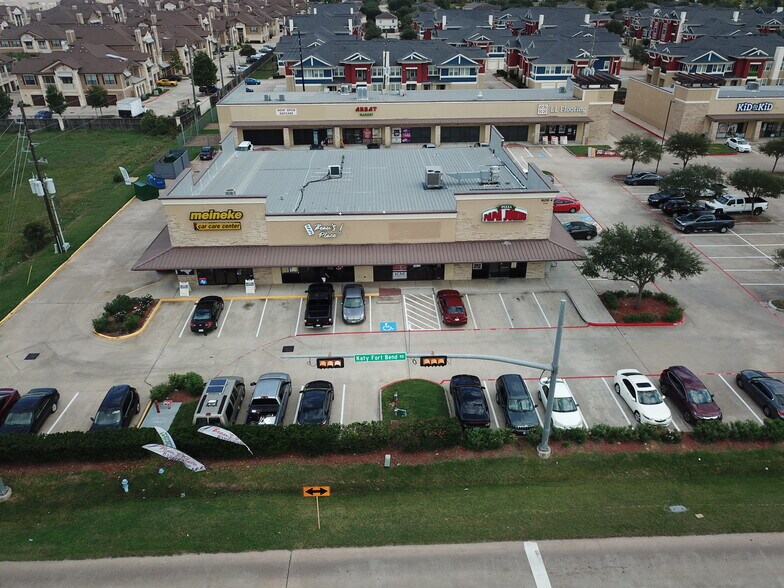 More Photos Of 600 Katy Fort Bend Rd, Katy Unknown For Lease