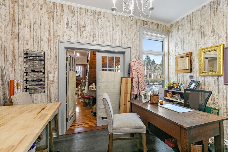 More Photos Of 303 N Main St, Elburn General Retail For Sale