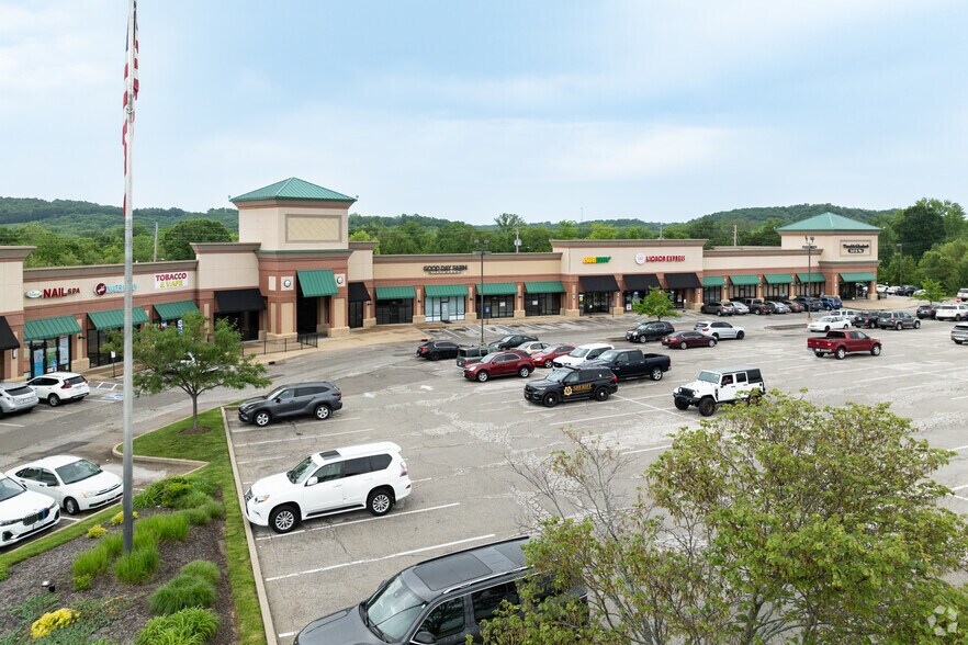 More Photos Of 1209-1279 Main St, Imperial General Retail For Lease