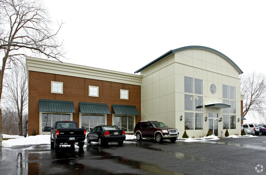 More Photos Of 32875 Solon Rd, Solon Medical For Lease