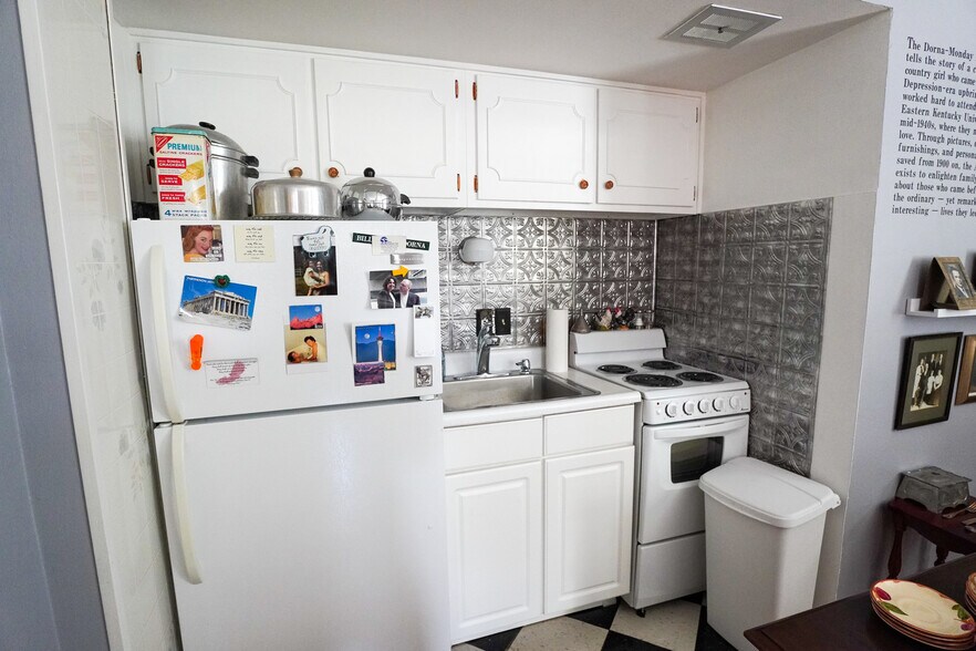 More Photos Of 2404 Auburn Ave, Cincinnati Apartments For Sale