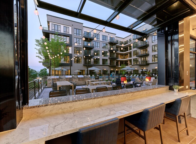 More Photos Of 630 Washington Ave, Belleville Apartments For Lease