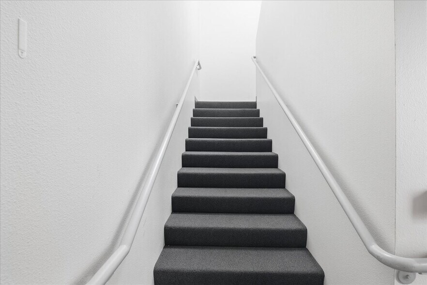 More Photos Of 12 Mauchly, Irvine Office Residential For Sale