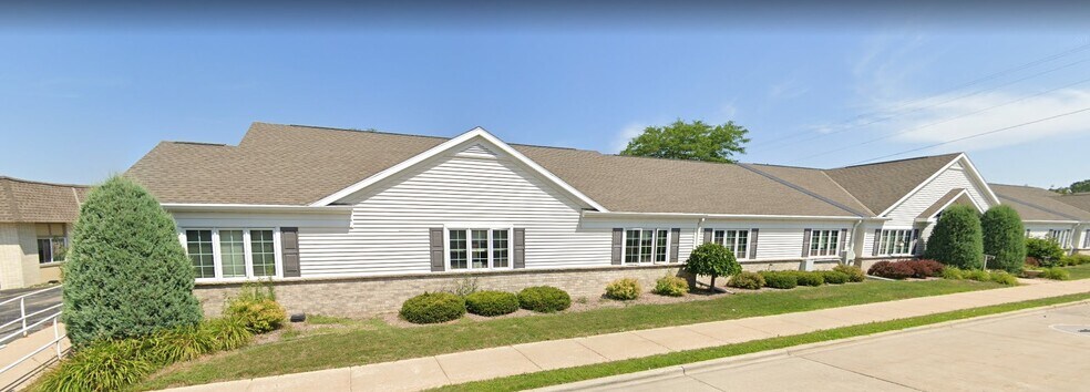 More Photos Of 226 Bornemann St, Green Bay Assisted Living For Sale