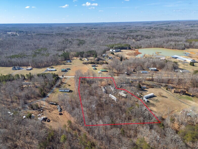 More Photos Of 5513 NC Highway 700, Eden Flex For Sale