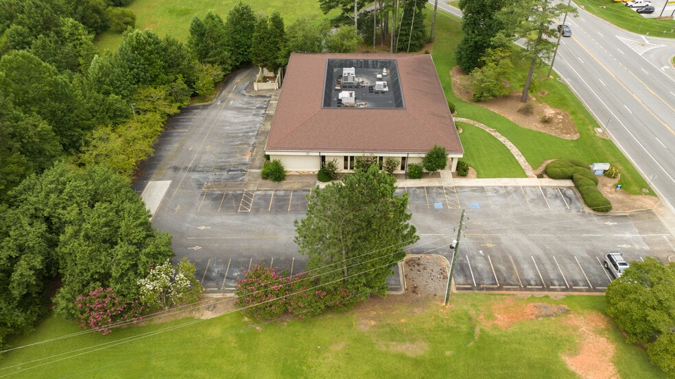 More Photos Of 1330 N Park St, Carrollton Medical For Sale