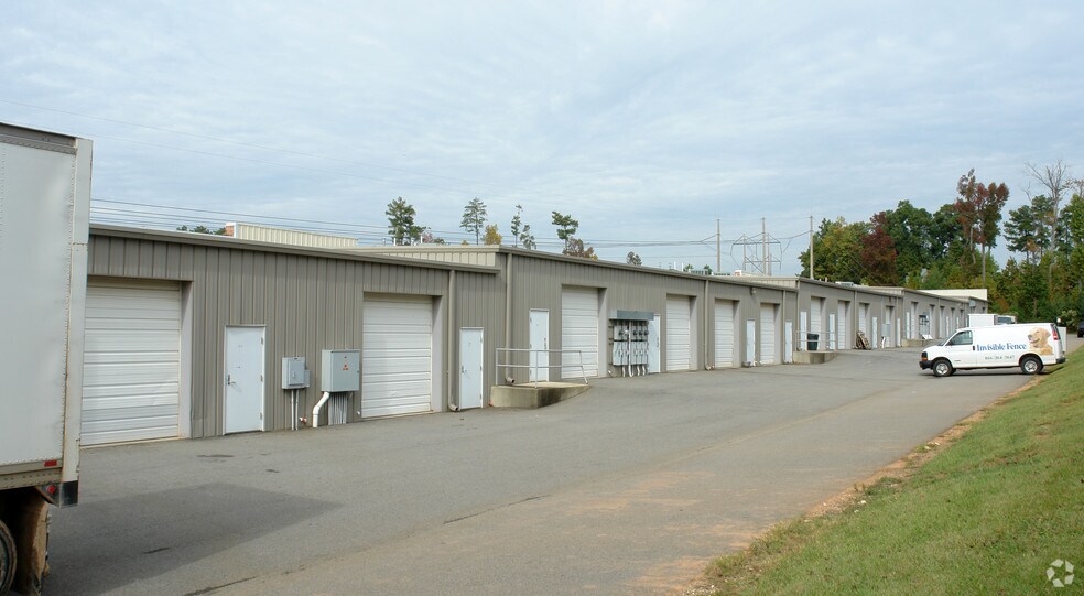 More Photos Of 6300 Limousine Dr, Raleigh Light Distribution For Lease