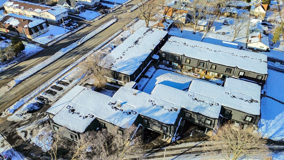 More Photos Of 6972 N 43rd St, Milwaukee Apartments For Sale