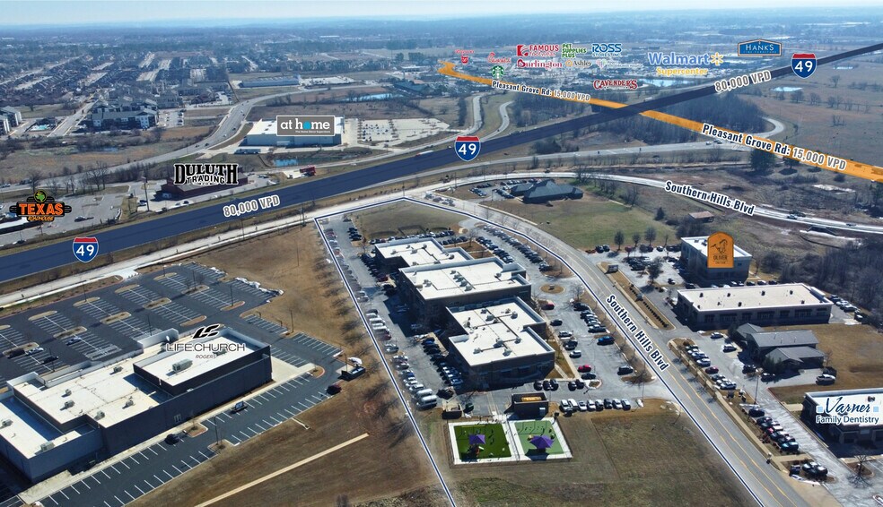 More Photos Of 3605 W Southern Hills Blvd, Rogers Office For Sale
