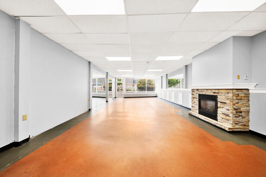 More Photos Of 2518 Clearbrook Rd, Abbotsford Apartments For Lease
