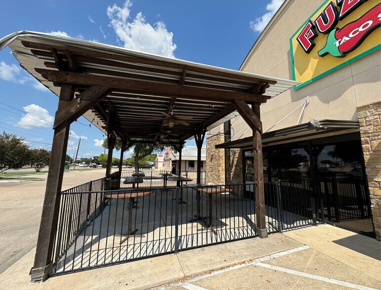 Primary Photo Of 1712 Southwest Pky, College Station Unknown For Lease