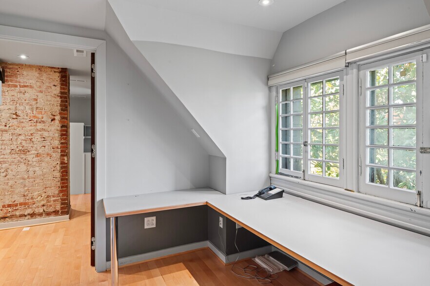 More Photos Of 1526 New Hampshire Ave NW, Washington Loft Creative Space For Lease