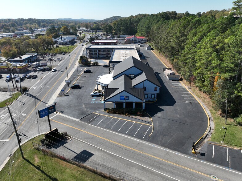 More Photos Of 2595 Georgetown Rd, Cleveland Hotel For Sale