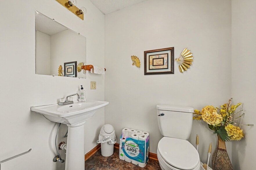 More Photos Of 4009 Polkville Rd, Shelby Freestanding For Sale