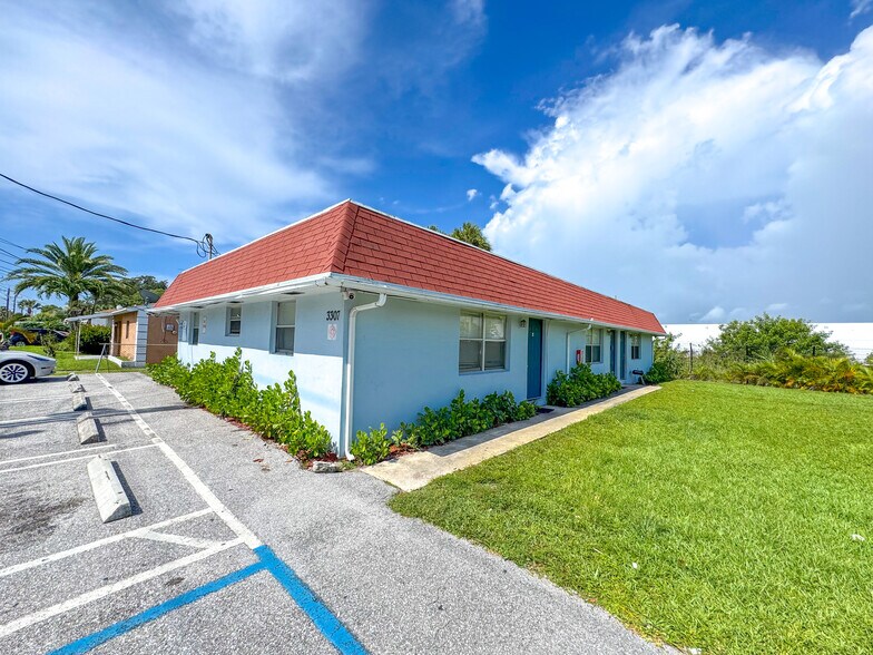 More Photos Of 3307 Windsor Ave, West Palm Beach Multifamily For Sale