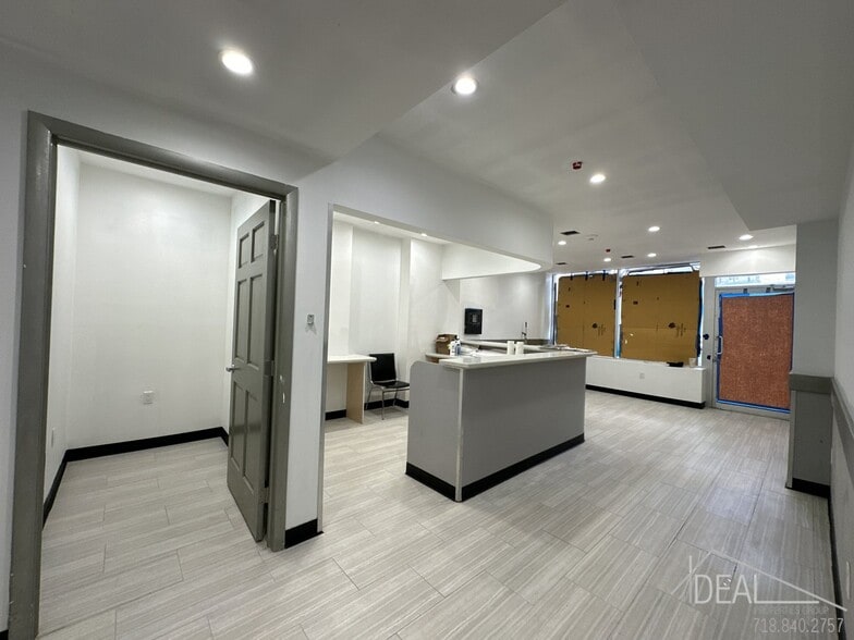 More Photos Of 332A 9th St, Brooklyn Office Residential For Lease