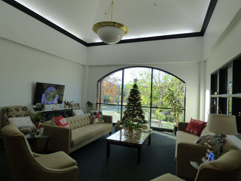 More Photos Of 900 Main St, Pleasanton Office For Lease