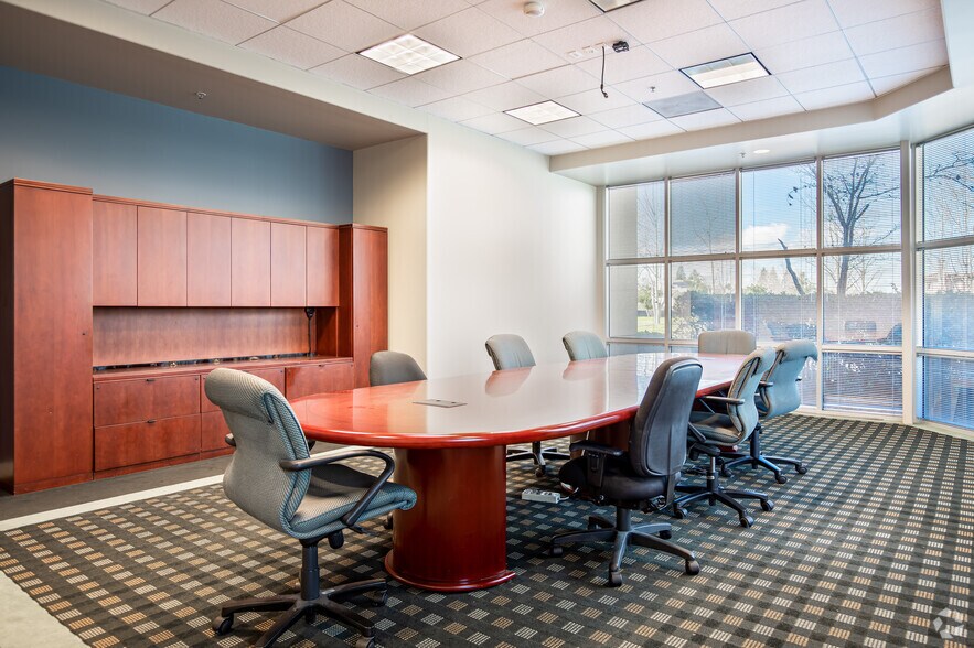 More Photos Of 18705 Madrone Pky, Morgan Hill Research And Development For Lease