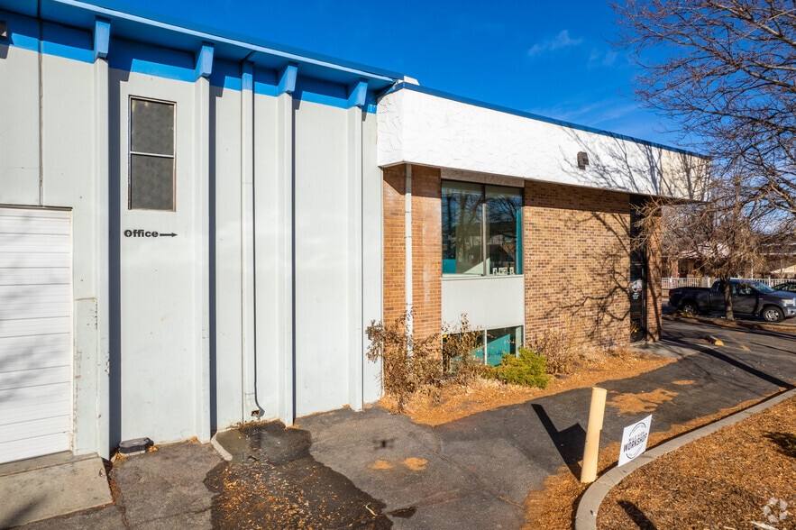 More Photos Of 3795 E 38th Ave, Denver Warehouse For Lease