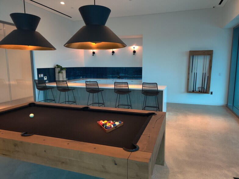More Photos Of 1201 New York Ave NW, Washington Office For Lease