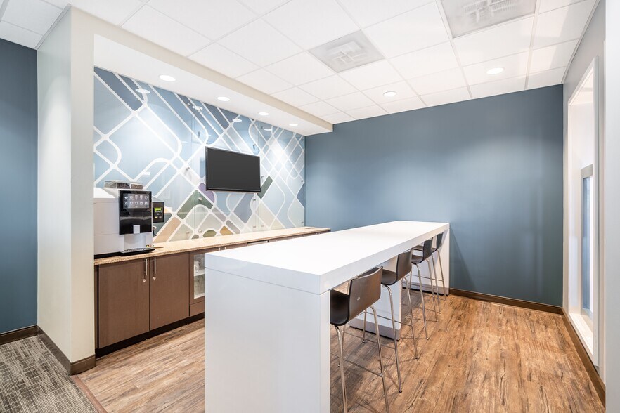 More Photos Of 5 W Mendenhall, Bozeman Coworking Space