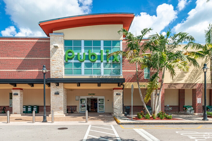 More Photos Of 1110-1392 Weston Rd, Weston Unknown For Lease