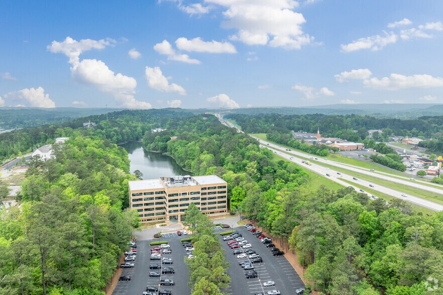More Photos Of 2000 International Park Dr, Birmingham Office For Sale