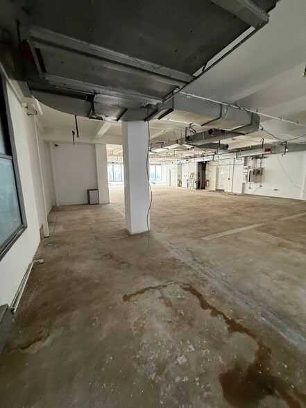 More Photos Of 57 W 38th St, New York Office For Lease