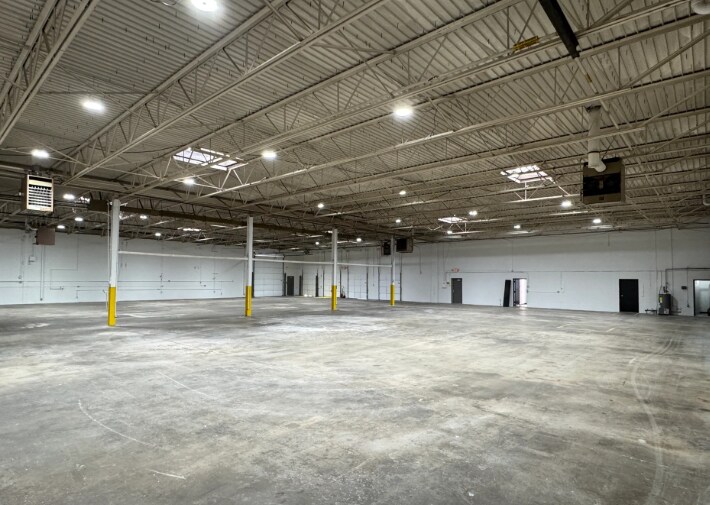 More Photos Of 34150 Industrial Rd, Livonia Warehouse For Lease