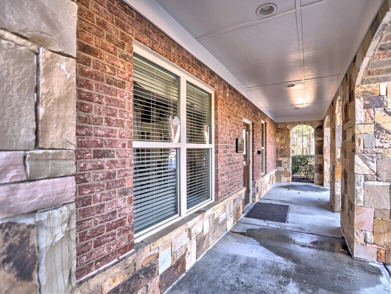 More Photos Of 2487 Cedarcrest Rd, Acworth Office For Lease