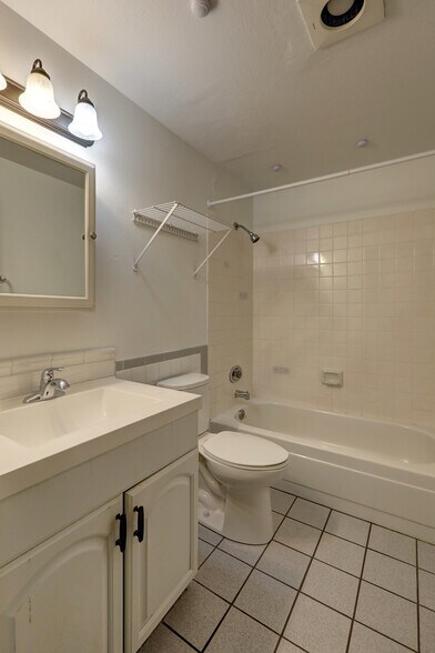 More Photos Of 8100 Delridge Way SW, Seattle Apartments For Sale