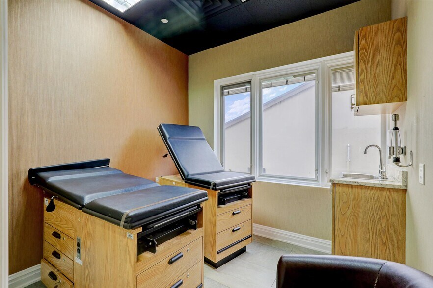 More Photos Of 176 US Highway 9, Englishtown Office For Lease