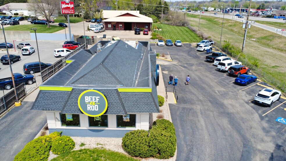 More Photos Of 3002 Anderson Ave, Manhattan Restaurant For Sale