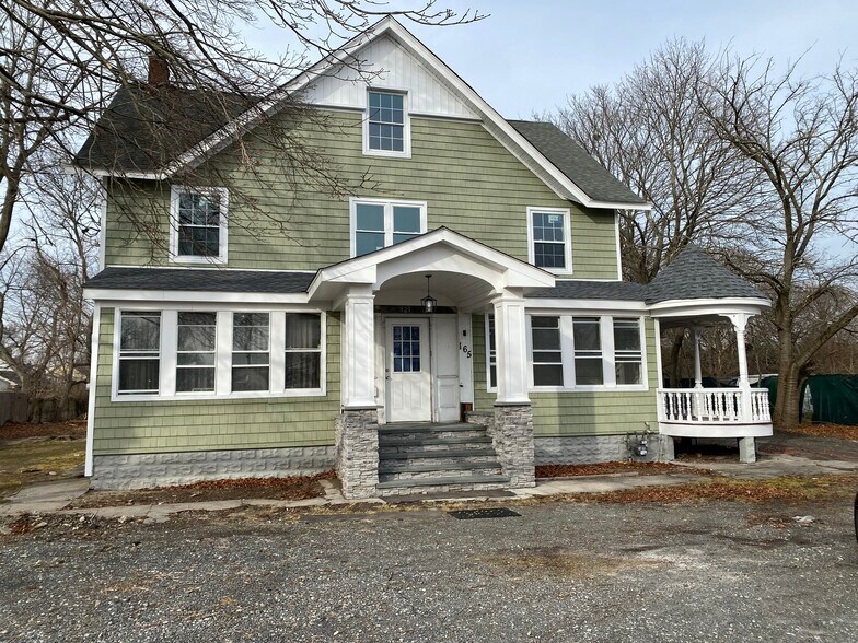 Primary Photo Of 165 Montauk Hwy, Blue Point Medical For Sale