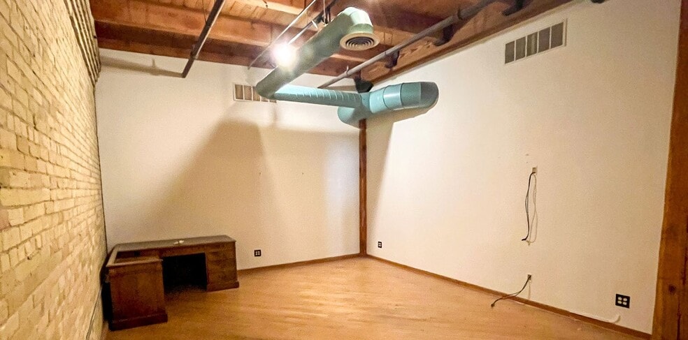 More Photos Of 231 E Buffalo St, Milwaukee Office For Sale