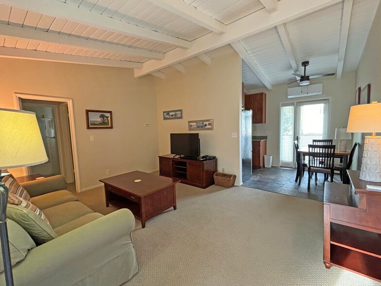 More Photos Of 517 W Junipero St, Santa Barbara Apartments For Sale