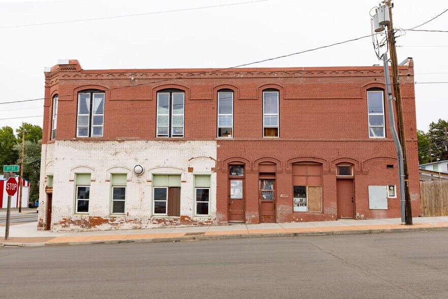 More Photos Of 100 Main St, Moro Specialty For Sale