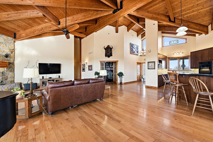 More Photos Of 32846 Block Rd, Paola Specialty For Sale