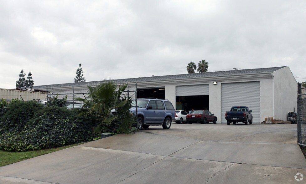 More Photos Of 5825 Ordway St, Riverside Warehouse For Sale