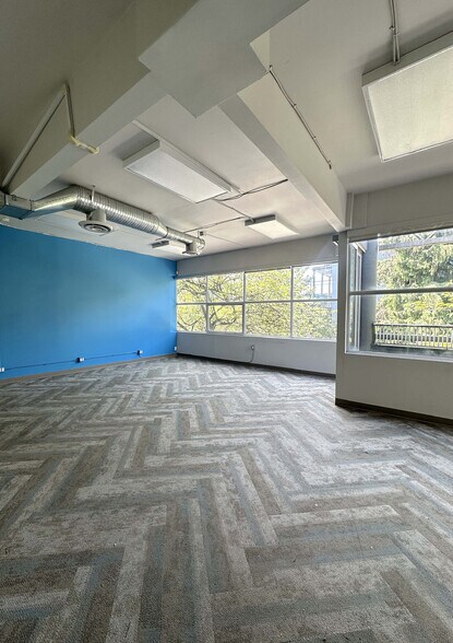 More Photos Of 1201 E Pender St, Vancouver Light Distribution For Lease