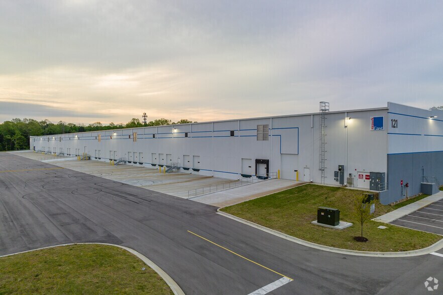 More Photos Of 121 Airpark Ctr E, Nashville Unknown For Lease