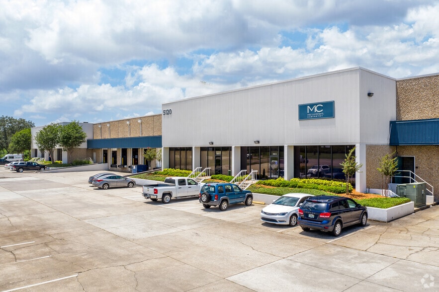 More Photos Of 5120 E Adamo Dr, Tampa Distribution For Lease