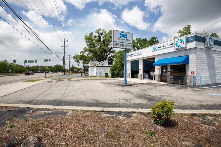 More Photos Of 511 Shipyard Blvd, Wilmington Office For Sale
