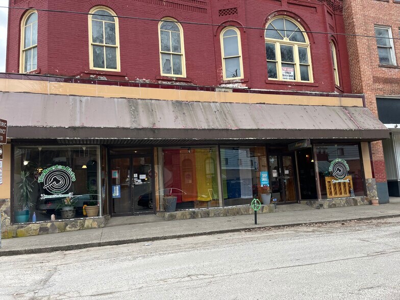 More Photos Of 226 Main St, Sutton Storefront Retail Residential For Lease
