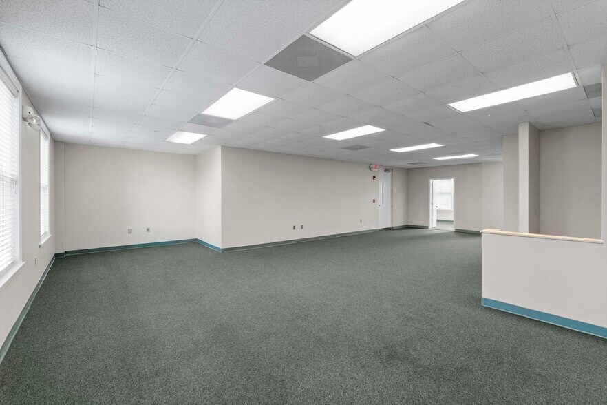 More Photos Of 19701 Bethel Church Rd, Cornelius Office For Sale