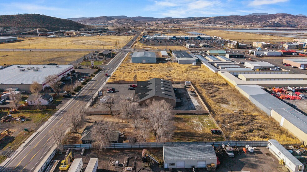 More Photos Of 2815 Laverne Ave, Klamath Falls Flex For Sale