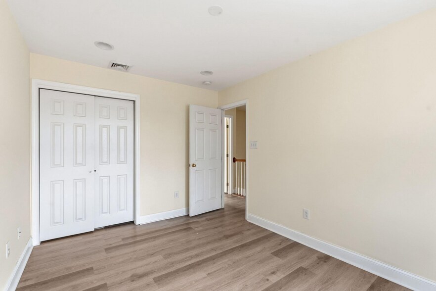 More Photos Of 2090 Blue Bell Rd, Williamstown Land For Sale