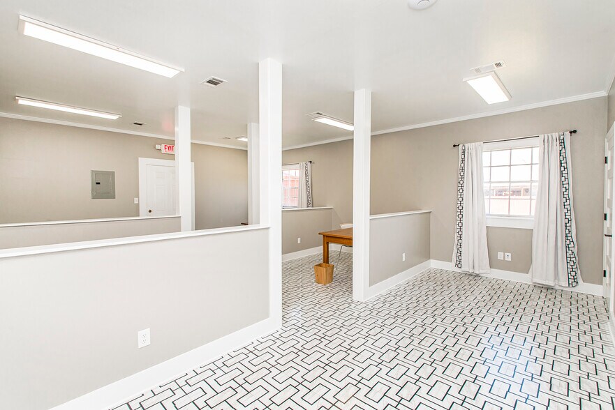 More Photos Of 302 Louisiana Ave, Bogalusa Office For Lease